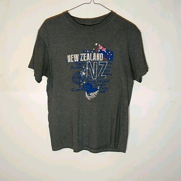 T shirt New Zealand print. Size Small - Picture 1 of 7